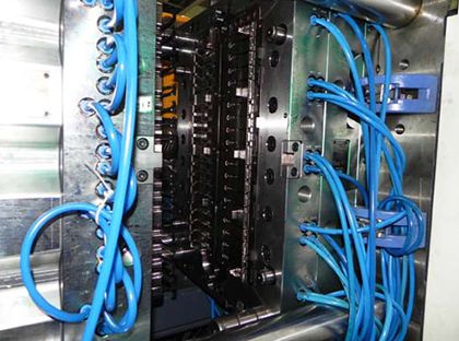 Stampaggio a iniezione 2K