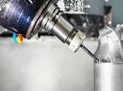 Lavorazione CNC a 5 assi