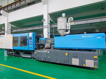 Laboratorio di iniezione plastica