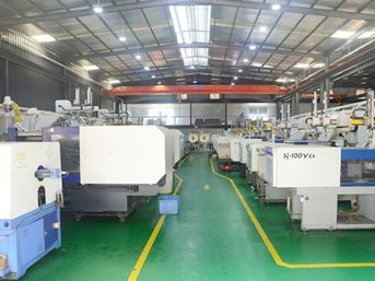 Laboratorio di iniezione plastica