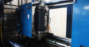 Stampaggio ad iniezione di plastica