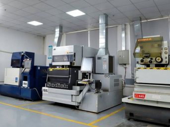 Laboratorio di costruzione stampi